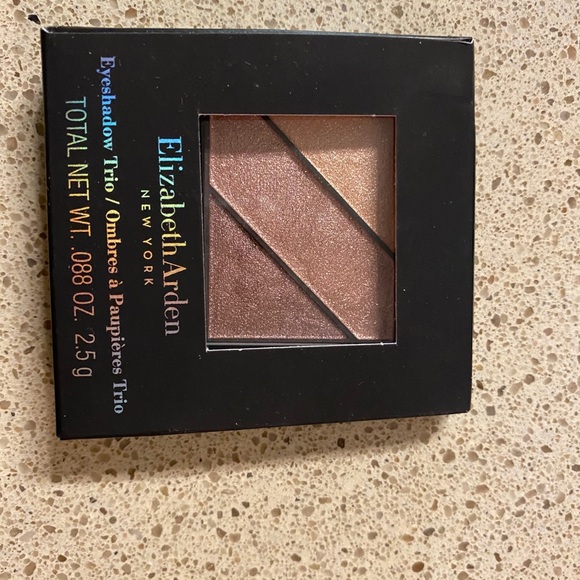 Eyeshadow - Picture 2 of 3